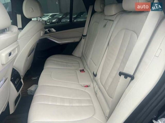 Серый БМВ Х5, объемом двигателя 3 л и пробегом 145 тыс. км за 48000 $, фото 28 на Automoto.ua