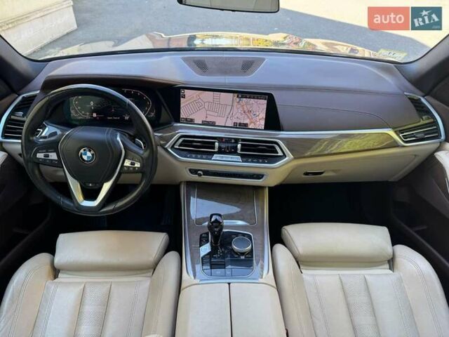 Сірий БМВ Х5, об'ємом двигуна 3 л та пробігом 161 тис. км за 18700 $, фото 8 на Automoto.ua