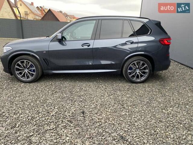 Серый БМВ Х5, объемом двигателя 2.99 л и пробегом 62 тыс. км за 67500 $, фото 2 на Automoto.ua