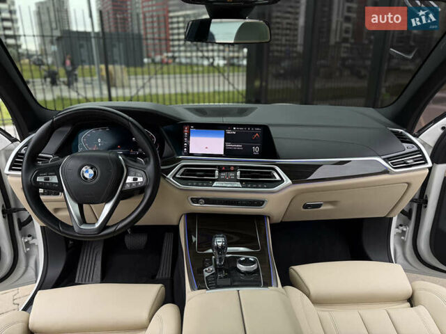 Серый БМВ Х5, объемом двигателя 3 л и пробегом 160 тыс. км за 41500 $, фото 32 на Automoto.ua