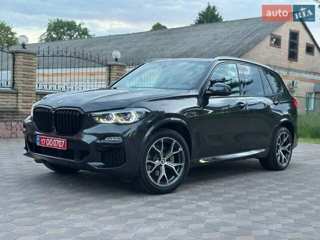 Серый БМВ Х5, объемом двигателя 3 л и пробегом 110 тыс. км за 45000 $, фото 2 на Automoto.ua