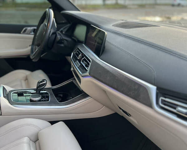 Серый БМВ Х5, объемом двигателя 3 л и пробегом 150 тыс. км за 48000 $, фото 29 на Automoto.ua