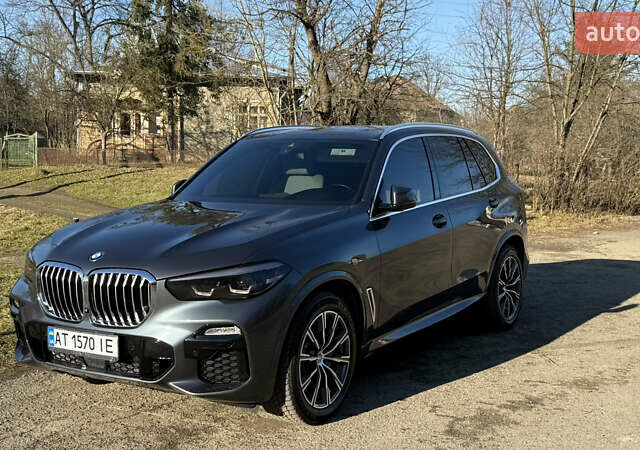Серый БМВ Х5, объемом двигателя 3 л и пробегом 130 тыс. км за 52550 $, фото 11 на Automoto.ua