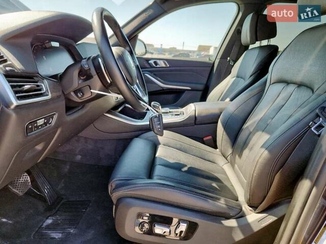 Серый БМВ Х5, объемом двигателя 3 л и пробегом 115 тыс. км за 18000 $, фото 7 на Automoto.ua