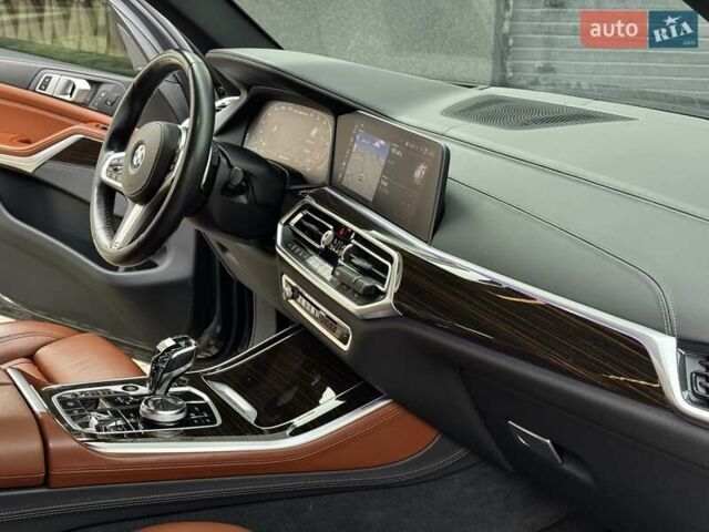 Серый БМВ Х5, объемом двигателя 2.99 л и пробегом 114 тыс. км за 63750 $, фото 63 на Automoto.ua