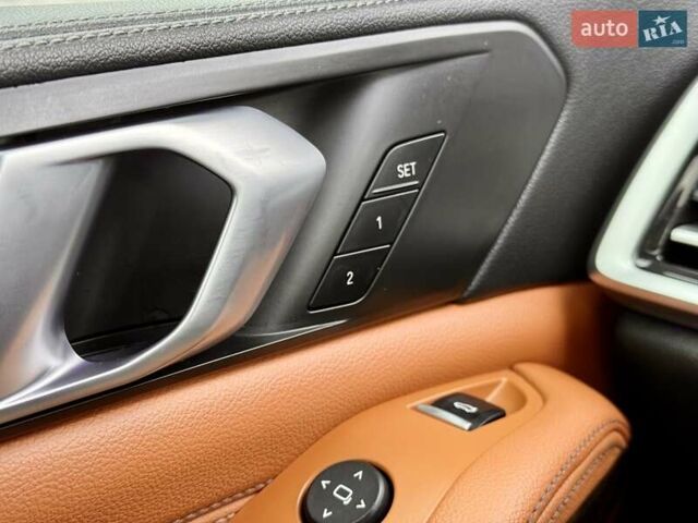 Серый БМВ Х5, объемом двигателя 3 л и пробегом 108 тыс. км за 53000 $, фото 25 на Automoto.ua