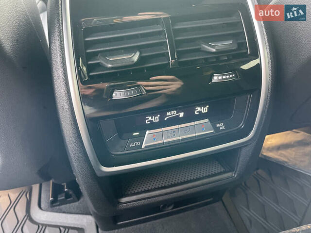 Серый БМВ Х5, объемом двигателя 3 л и пробегом 169 тыс. км за 39000 $, фото 6 на Automoto.ua