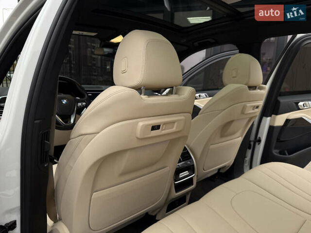 Серый БМВ Х5, объемом двигателя 3 л и пробегом 160 тыс. км за 41500 $, фото 26 на Automoto.ua