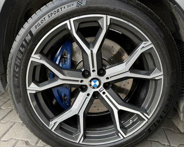 Серый БМВ Х5, объемом двигателя 3 л и пробегом 89 тыс. км за 60000 $, фото 13 на Automoto.ua