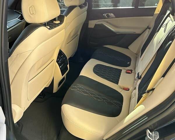 Сірий БМВ Х5, об'ємом двигуна 2.99 л та пробігом 130 тис. км за 50500 $, фото 12 на Automoto.ua