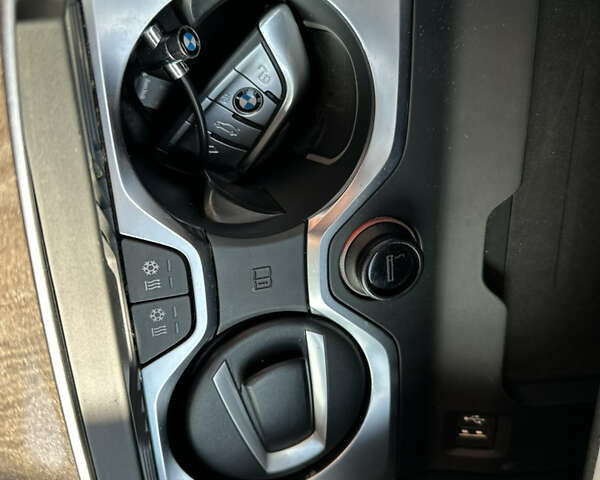 Сірий БМВ Х5, об'ємом двигуна 2.99 л та пробігом 114 тис. км за 68000 $, фото 22 на Automoto.ua