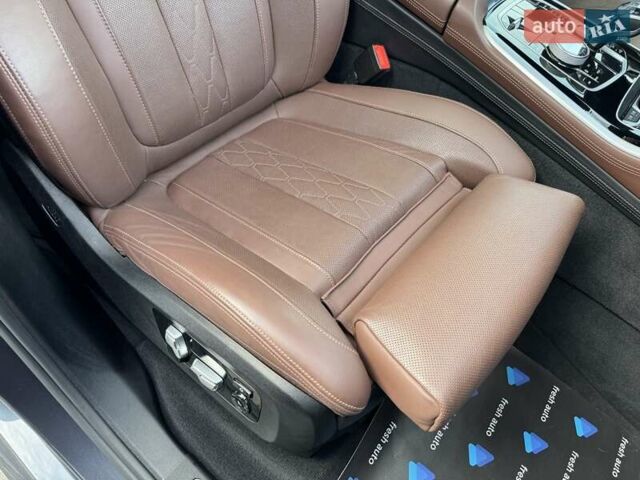 Серый БМВ Х5, объемом двигателя 3 л и пробегом 143 тыс. км за 71900 $, фото 43 на Automoto.ua