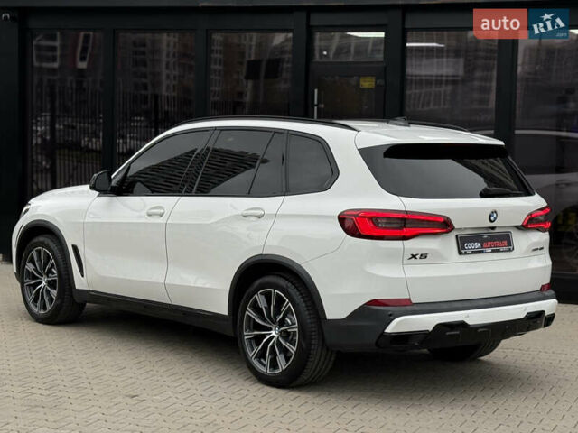 Серый БМВ Х5, объемом двигателя 3 л и пробегом 160 тыс. км за 41500 $, фото 14 на Automoto.ua