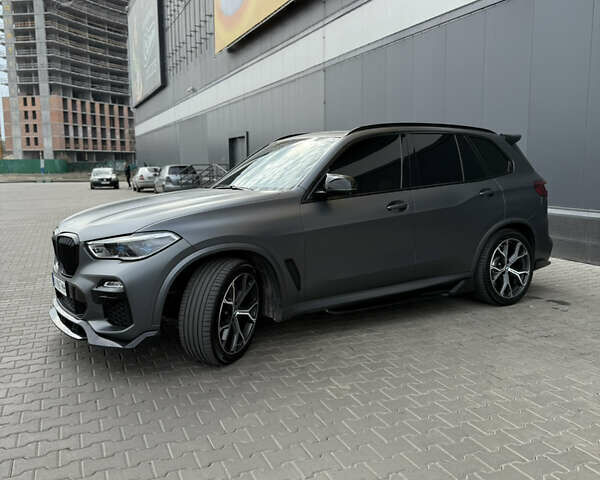 Серый БМВ Х5, объемом двигателя 3 л и пробегом 89 тыс. км за 60000 $, фото 5 на Automoto.ua