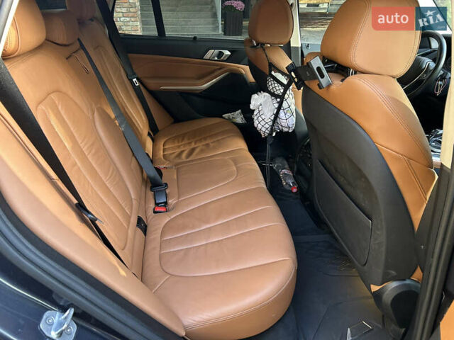 БМВ Х5 2019 в Днепре (Днепропетровске) на Automoto.ua Серый БМВ Х5, объемом двигателя 2.99 л и пробегом 114 тыс. км за 54500 $, фото 10 на Automoto.ua