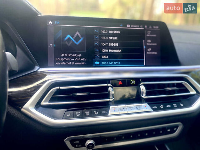 Серый БМВ Х5, объемом двигателя 3 л и пробегом 115 тыс. км за 44000 $, фото 10 на Automoto.ua