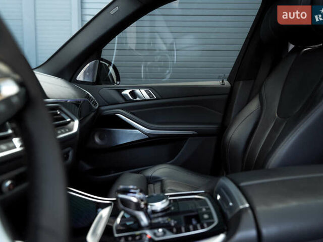 Серый БМВ Х5, объемом двигателя 3 л и пробегом 105 тыс. км за 65000 $, фото 14 на Automoto.ua