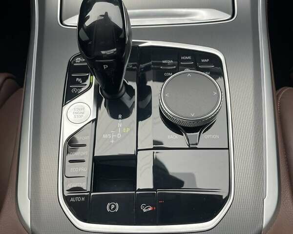 Серый БМВ Х5, объемом двигателя 2 л и пробегом 109 тыс. км за 56000 $, фото 11 на Automoto.ua