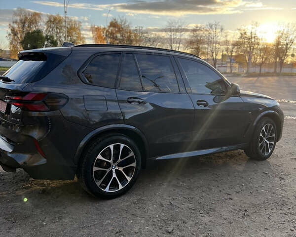 Серый БМВ Х5, объемом двигателя 3 л и пробегом 150 тыс. км за 48000 $, фото 12 на Automoto.ua