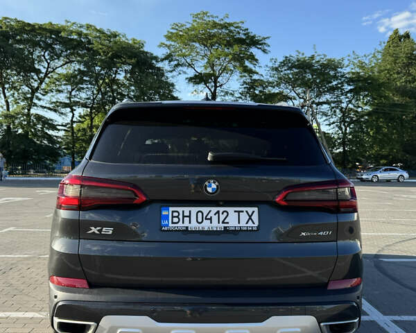 Сірий БМВ Х5, об'ємом двигуна 3 л та пробігом 87 тис. км за 51000 $, фото 28 на Automoto.ua