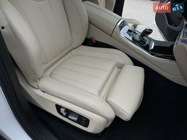 Серый БМВ Х5, объемом двигателя 3 л и пробегом 160 тыс. км за 41500 $, фото 30 на Automoto.ua