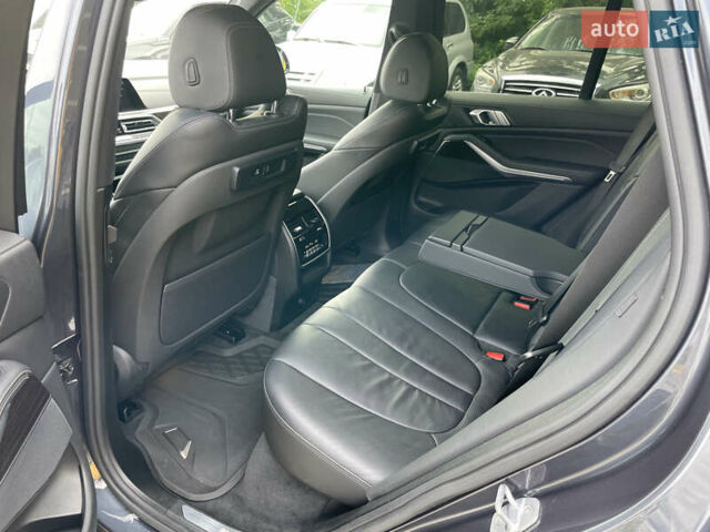 Серый БМВ Х5, объемом двигателя 3 л и пробегом 169 тыс. км за 39000 $, фото 5 на Automoto.ua