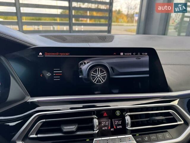 Серый БМВ Х5, объемом двигателя 3 л и пробегом 143 тыс. км за 71900 $, фото 24 на Automoto.ua