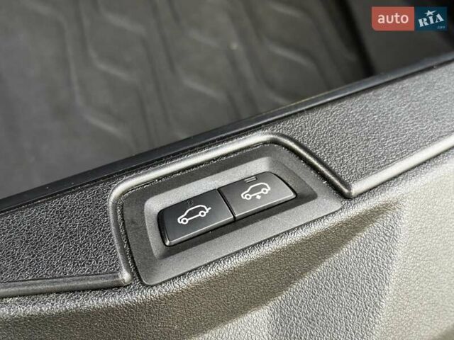 Серый БМВ Х5, объемом двигателя 2.99 л и пробегом 114 тыс. км за 63750 $, фото 67 на Automoto.ua