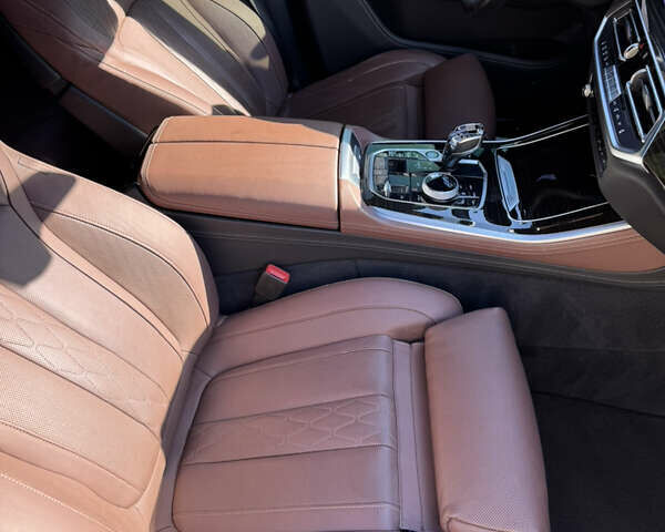 БМВ Х5 2019 в Черновцах на Automoto.ua Серый БМВ Х5, объемом двигателя 3 л и пробегом 130 тыс. км за 60000 $, фото 13 на Automoto.ua