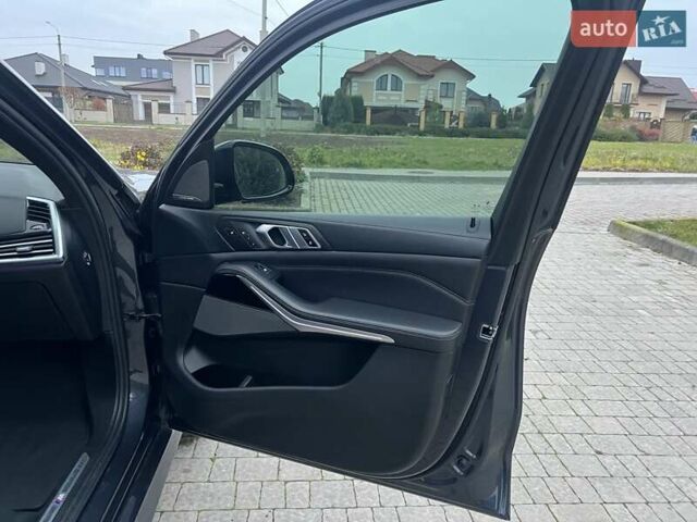 Серый БМВ Х5, объемом двигателя 3 л и пробегом 133 тыс. км за 58000 $, фото 63 на Automoto.ua