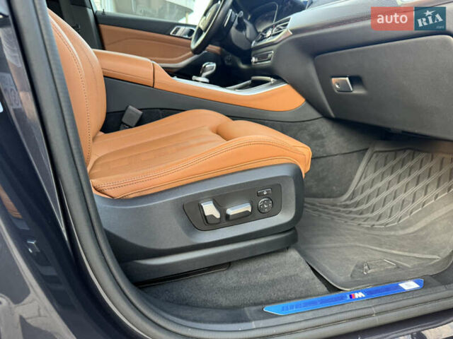 Серый БМВ Х5, объемом двигателя 3 л и пробегом 80 тыс. км за 65900 $, фото 35 на Automoto.ua