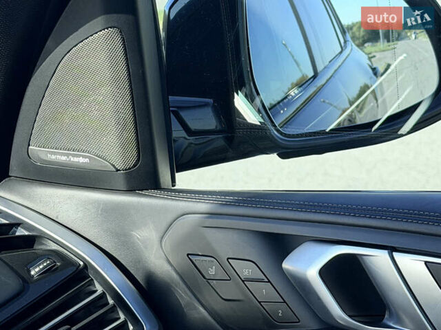 Серый БМВ Х5, объемом двигателя 3 л и пробегом 65 тыс. км за 57900 $, фото 19 на Automoto.ua
