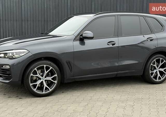 Серый БМВ Х5, объемом двигателя 2.99 л и пробегом 160 тыс. км за 59900 $, фото 5 на Automoto.ua