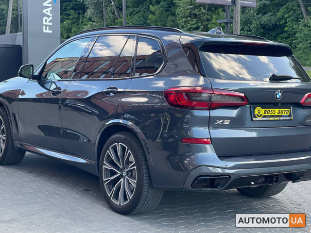 Серый БМВ Х5, объемом двигателя 3 л и пробегом 19 тыс. км за 57000 $, фото 3 на Automoto.ua