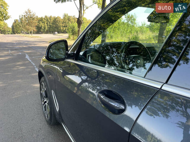 Серый БМВ Х5, объемом двигателя 3 л и пробегом 187 тыс. км за 38100 $, фото 39 на Automoto.ua