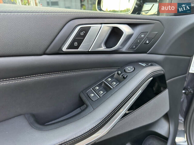 Серый БМВ Х5, объемом двигателя 2.99 л и пробегом 100 тыс. км за 71900 $, фото 24 на Automoto.ua