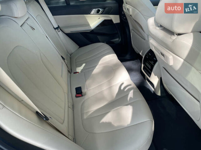 Серый БМВ Х5, объемом двигателя 3 л и пробегом 187 тыс. км за 38100 $, фото 19 на Automoto.ua