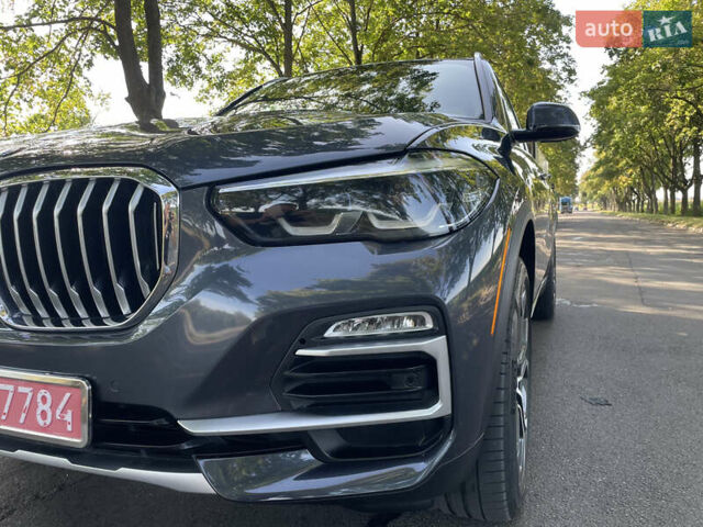 Серый БМВ Х5, объемом двигателя 3 л и пробегом 187 тыс. км за 38100 $, фото 13 на Automoto.ua