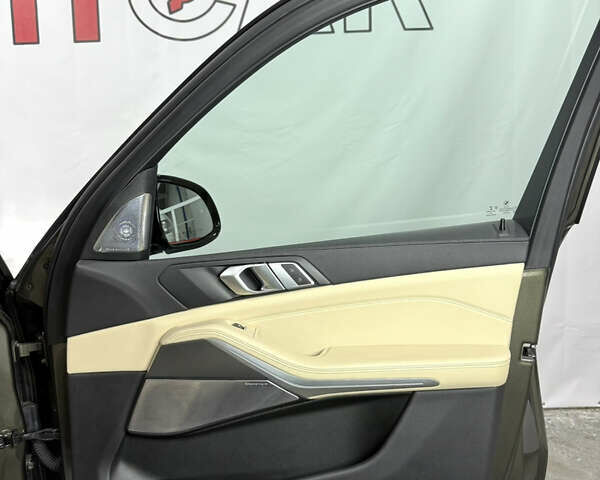 Серый БМВ Х5, объемом двигателя 3 л и пробегом 92 тыс. км за 49000 $, фото 53 на Automoto.ua