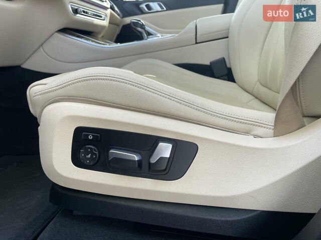 Серый БМВ Х5, объемом двигателя 3 л и пробегом 187 тыс. км за 38100 $, фото 29 на Automoto.ua