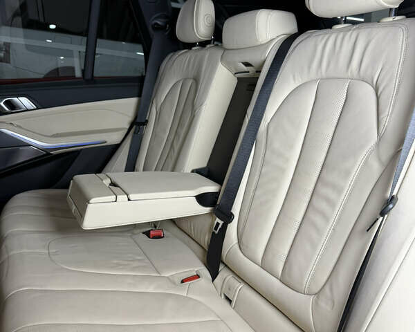 Серый БМВ Х5, объемом двигателя 3 л и пробегом 92 тыс. км за 49000 $, фото 58 на Automoto.ua