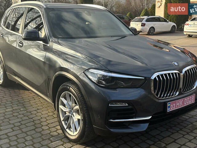 Серый БМВ Х5, объемом двигателя 0 л и пробегом 150 тыс. км за 55000 $, фото 1 на Automoto.ua