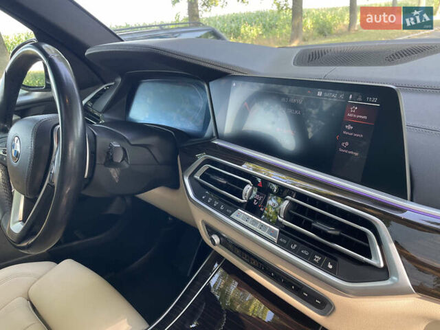 Серый БМВ Х5, объемом двигателя 3 л и пробегом 187 тыс. км за 38100 $, фото 24 на Automoto.ua
