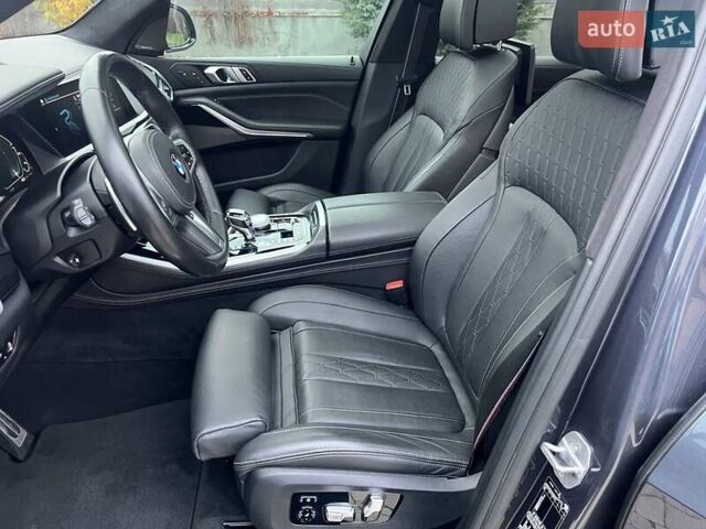 Серый БМВ Х5, объемом двигателя 3 л и пробегом 133 тыс. км за 58000 $, фото 60 на Automoto.ua