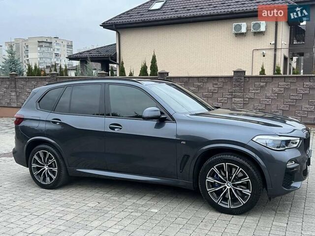 Серый БМВ Х5, объемом двигателя 3 л и пробегом 133 тыс. км за 58000 $, фото 3 на Automoto.ua