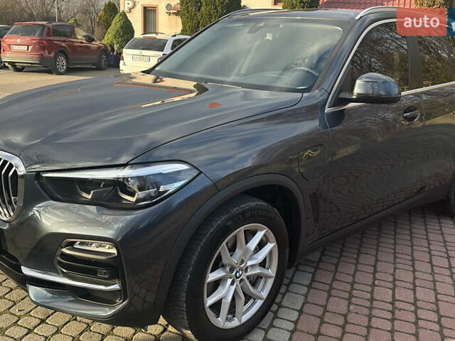 Серый БМВ Х5, объемом двигателя 0 л и пробегом 150 тыс. км за 55000 $, фото 2 на Automoto.ua