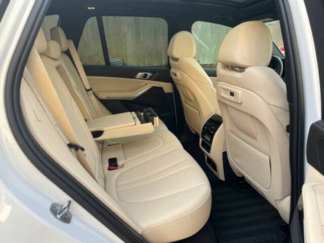 Серый БМВ Х5, объемом двигателя 3 л и пробегом 35 тыс. км за 7800 $, фото 10 на Automoto.ua