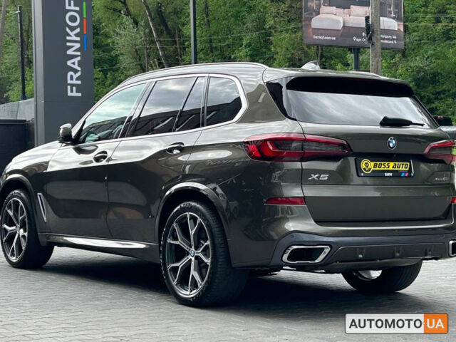 Сірий БМВ Х5, об'ємом двигуна 3 л та пробігом 53 тис. км за 61000 $, фото 3 на Automoto.ua