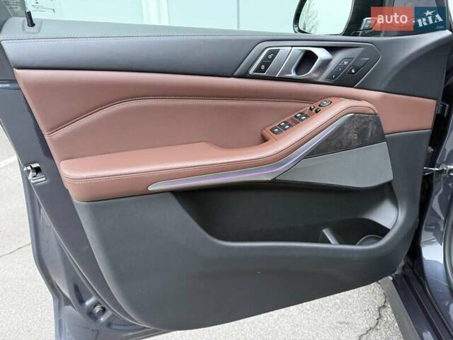 Сірий БМВ Х5, об'ємом двигуна 2.99 л та пробігом 82 тис. км за 65000 $, фото 7 на Automoto.ua