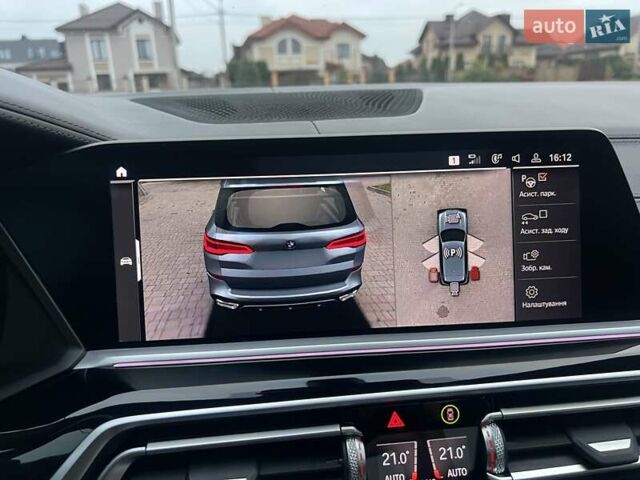 Серый БМВ Х5, объемом двигателя 3 л и пробегом 133 тыс. км за 58000 $, фото 48 на Automoto.ua